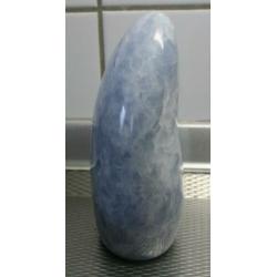 Gaaf en plm 1,2 kilo zwaar, Sculptuur uit mooi BLAUW CALCIET