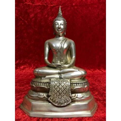Innerlijke rust brons verzilverd buddha beeld