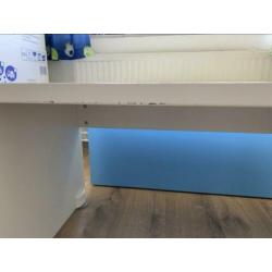 Kinderbureau van Ikea