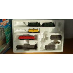 Roco analoge treinset BR215, 3 wagens, railovaal, H0