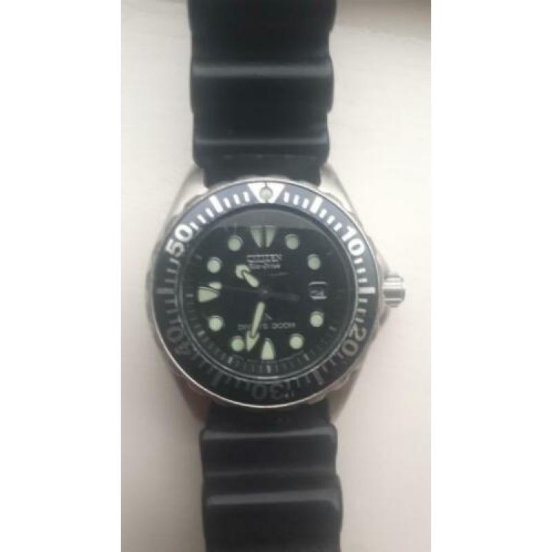 Citizen ecodrive ?? 300m.?? DAMES / kinder model ..........