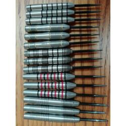 10 setjes darts o.a. Whitlock, Priestley en Retina