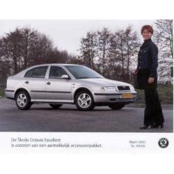 autofolder persfoto's Skoda Octavia, 2000