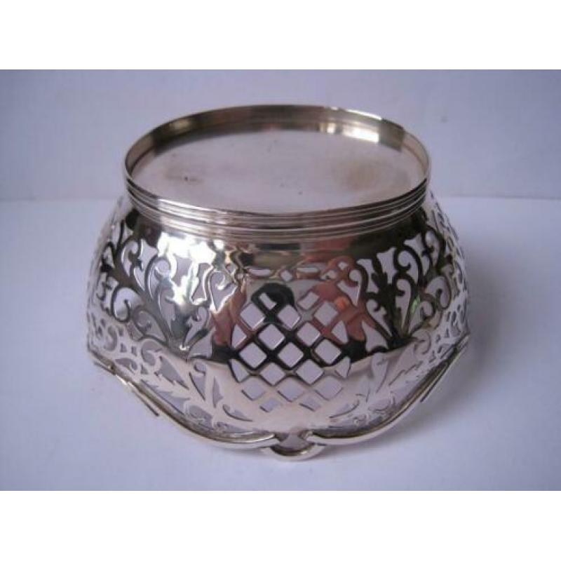 ZILVER - ZILVEREN BONBON MANDJE Gaaf, 115,- PER STUK