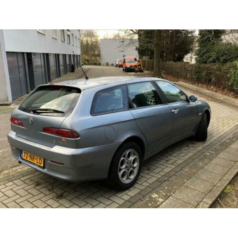 Alfa Romeo Alfa-156 1.8 Twin Spark Sportwagon 2004 Blauw