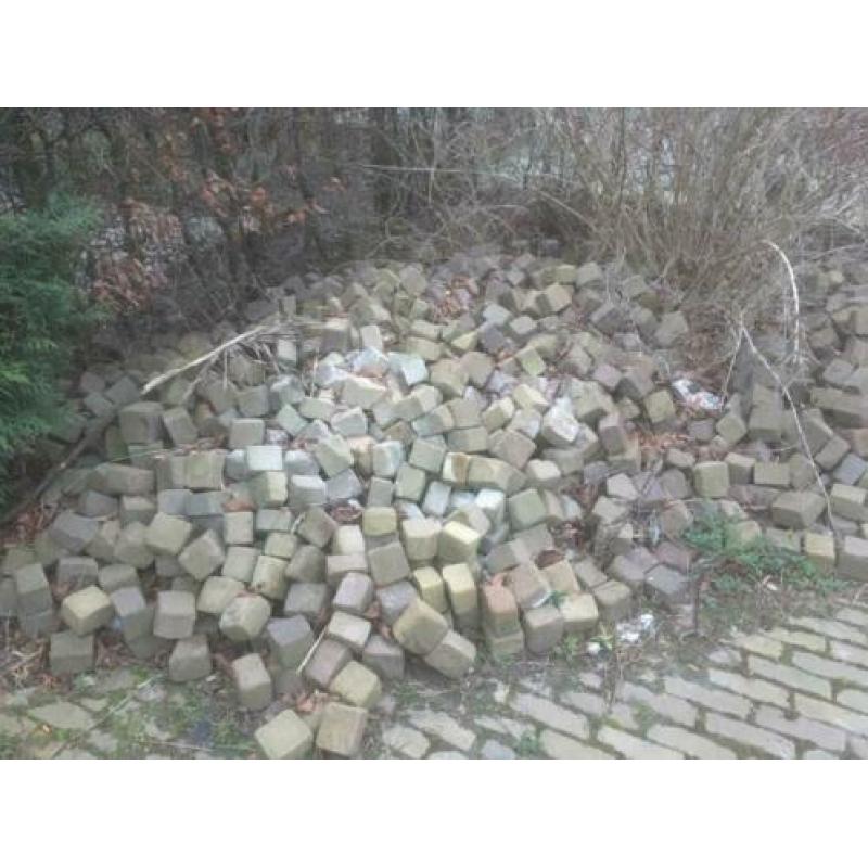 Gratis klinkers 10x10 en trottoirtegels 30x30