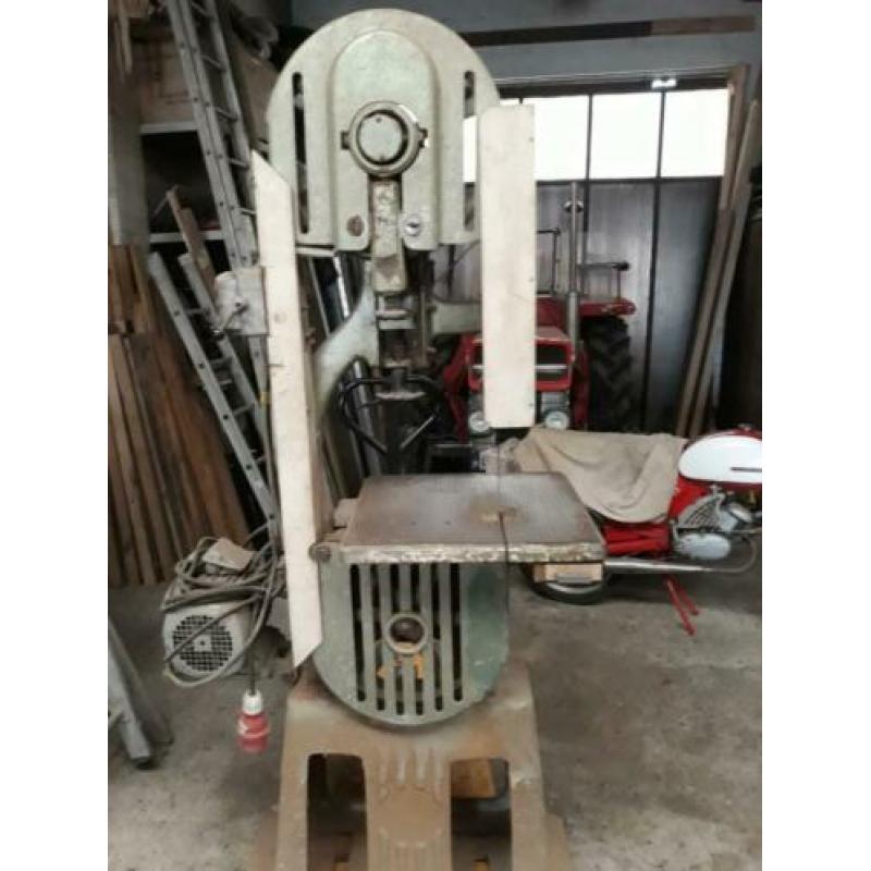 lintzaagmachine