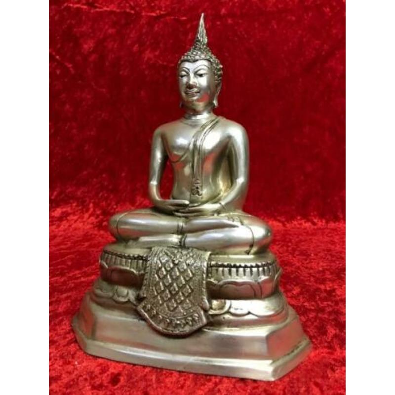 Innerlijke rust brons verzilverd buddha beeld
