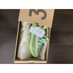 Yeezy boost 350 V2 yeezreel 38