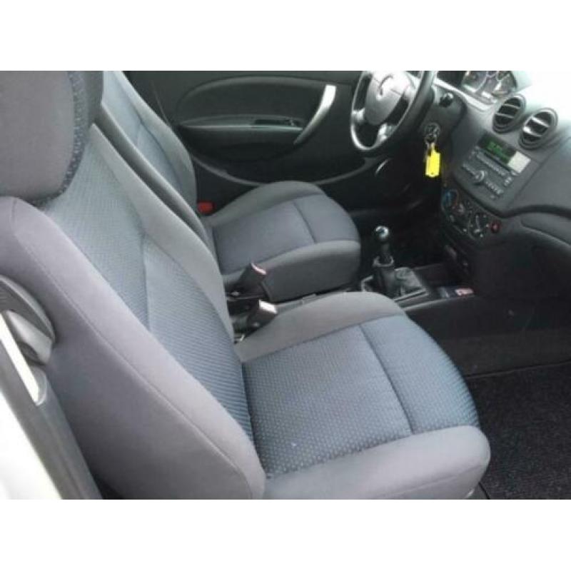 Chevrolet Aveo 1.2 16V 3D 2010 , weinig KM