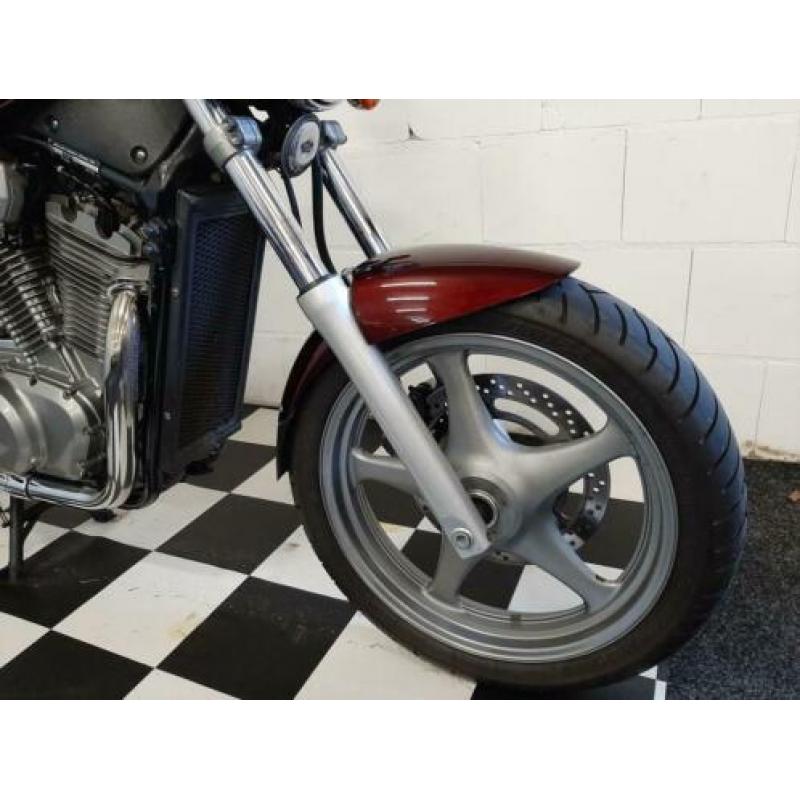 Suzuki VX 800 | Nette motor met cardan. | VX800