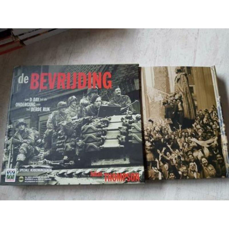 " De Bevrijding" super boek met dvd en vele extra's!!!!