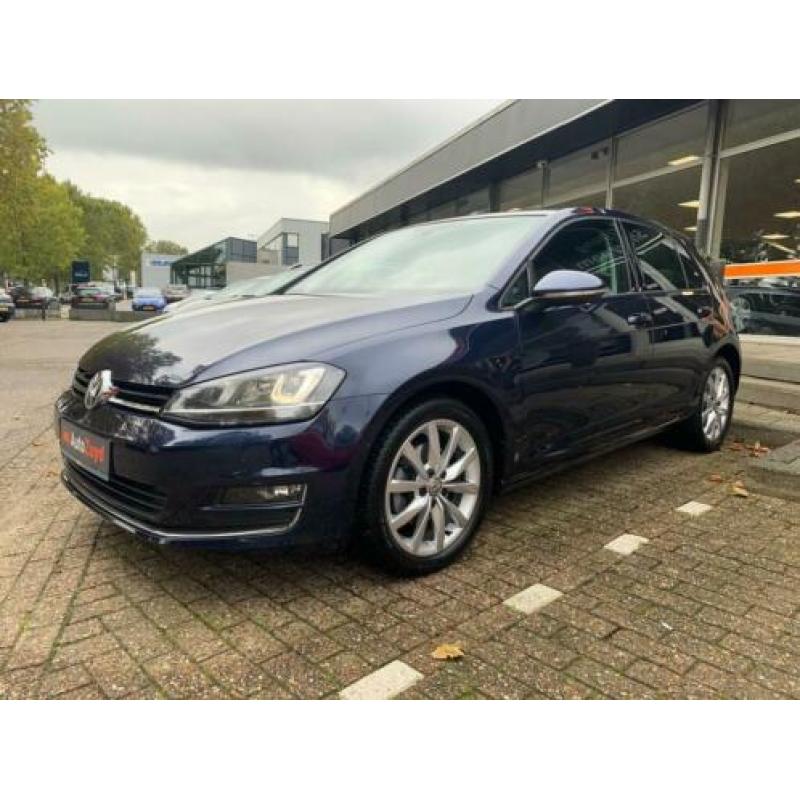Volkswagen Golf 1.4 TSI Highline Autom/140pk/Navi/Xenon/Lede
