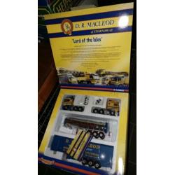 CORGI CC99165 D.R.Macleod of Stornoway Trucks & Trailers Set