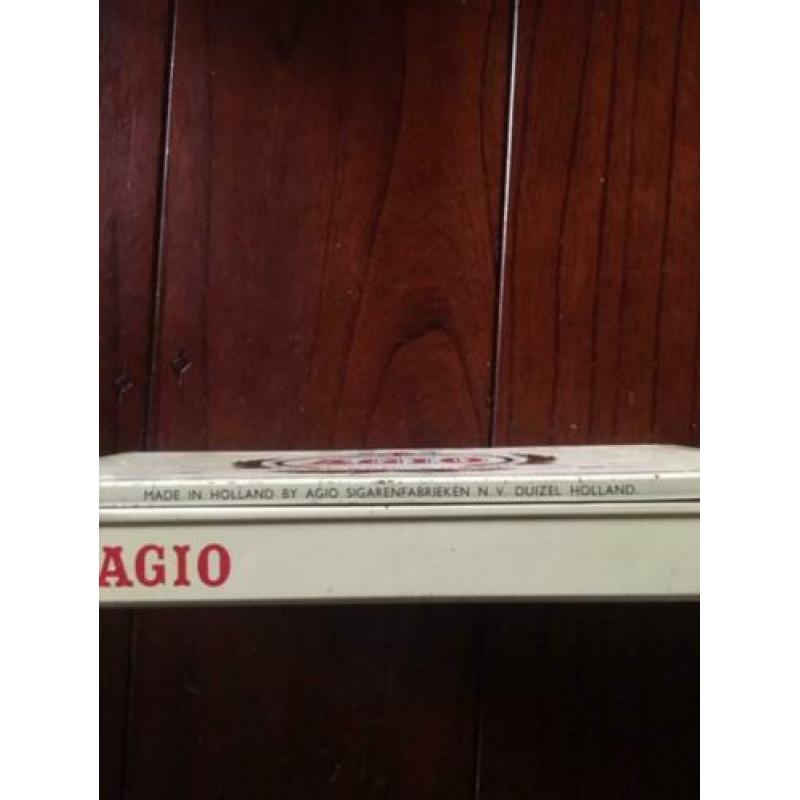 Leeg blik Agio sigaren