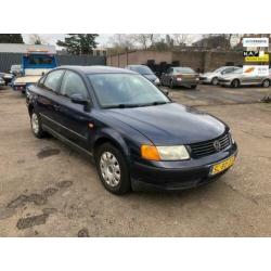 Volkswagen Passat 1.8-5V Trendline
