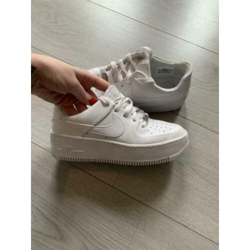 Nike Air Force 1 sage low