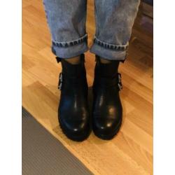 Zwarte laarsjes boots maat 36