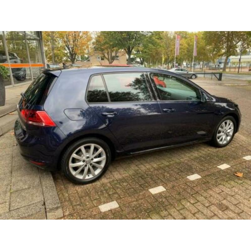 Volkswagen Golf 1.4 TSI Highline Autom/140pk/Navi/Xenon/Lede