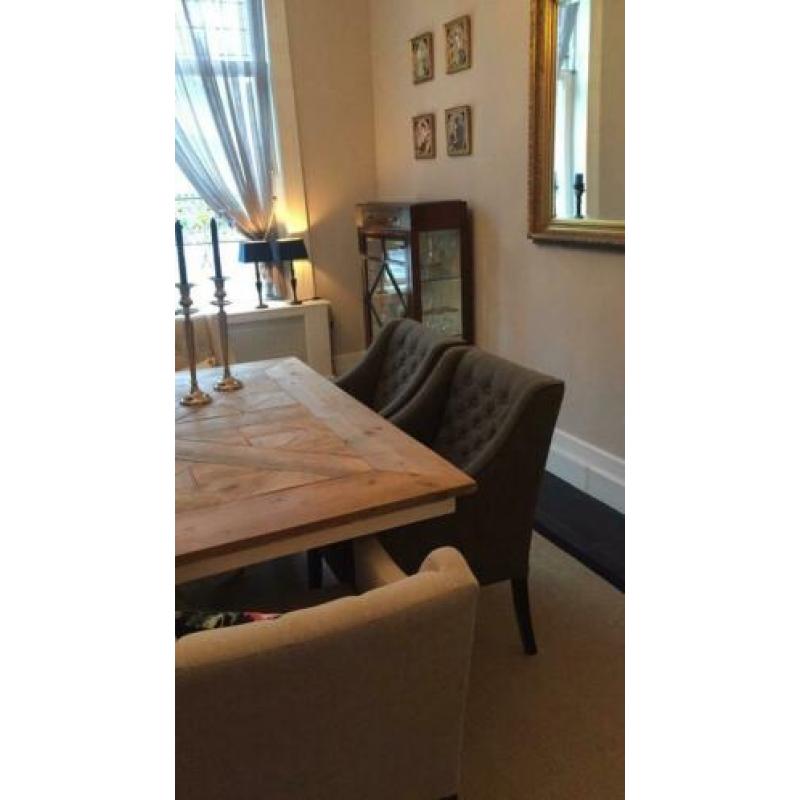 Rivièra Maison stijl eetkamerstoelen gecapitonneerd bruin x2