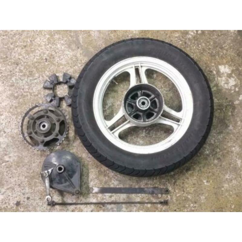 Div. Kawasaki GPZ 500 / EX 500 onderdelen, weg voor weinig!