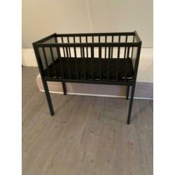 Babywiegje Bebies first incl matrasje