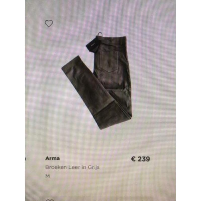 40=ARMA= ZWART echt leren BROEK (nw 600,00 )BIJENKORF