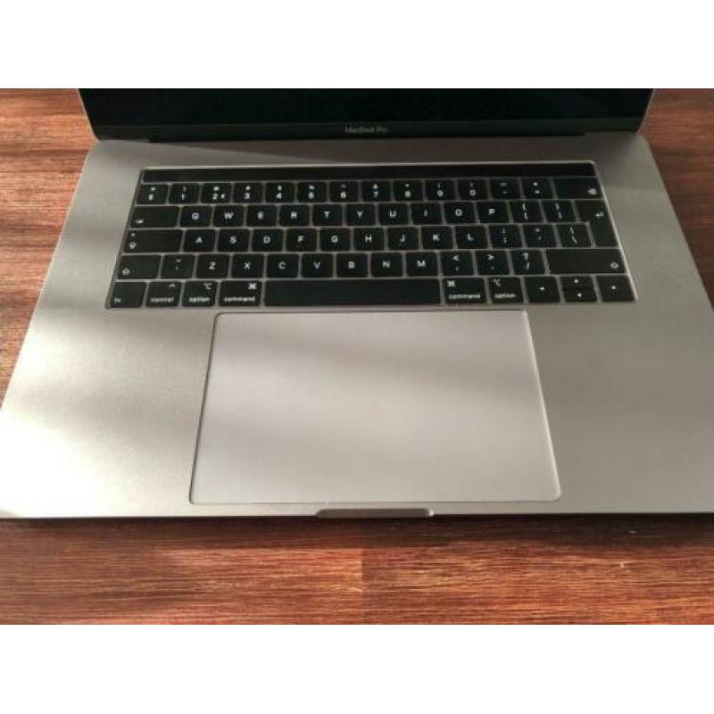 Apple MacBook Pro 2018 15,4" i7 2,6 GHz, 512GB met AppleCare
