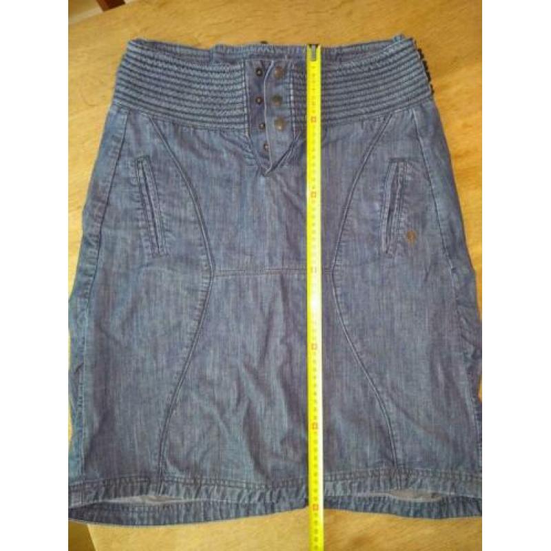 Jeans kokerrok pencil skirt van Object. Maat m.