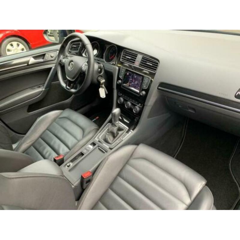 Volkswagen Golf 1.4 TSI Highline Autom/140pk/Navi/Xenon/Lede