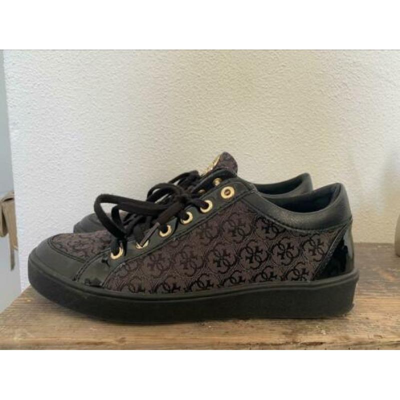Guess sneakers te koop, Maat 40