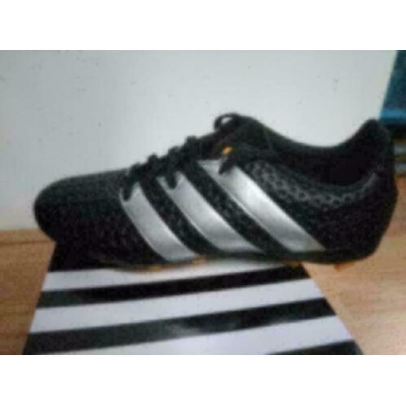 Adidas voetbalschoenen ace 16.4 nieuw maat 36-38