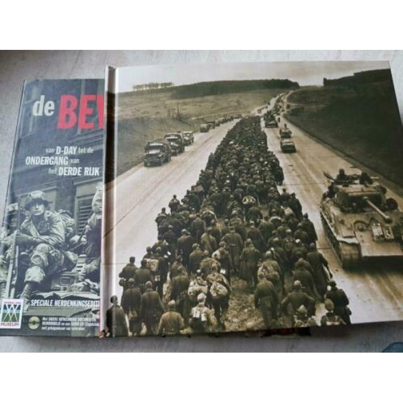 " De Bevrijding" super boek met dvd en vele extra's!!!!
