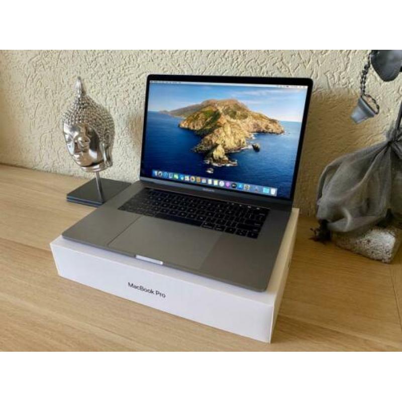 Macbook Pro 15" TouchBar 2017 2.9 I7 16GB+1TB SSD 5 Cycli