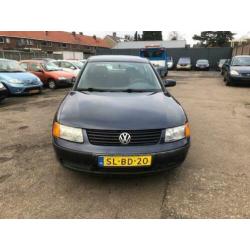 Volkswagen Passat 1.8-5V Trendline