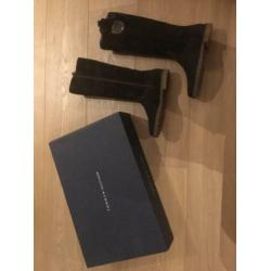 Mooie nieuwe bruine hoge laarzen Tommy Hilfiger 39