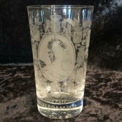 Antiek glas 1898 cafe Hollandia Rotterdam koningshuis wilhel