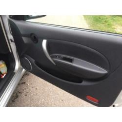 Chevrolet Aveo 1.2 16V 3D 2010 , weinig KM