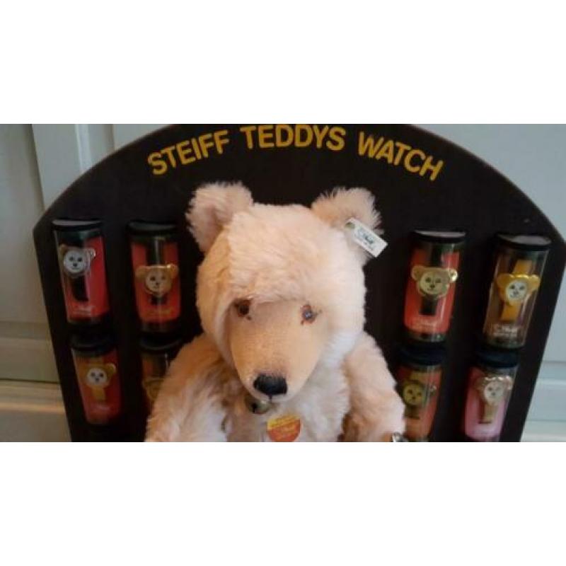 Steiff winkel display Beren Horloges Knopf im Ohr jaren 90