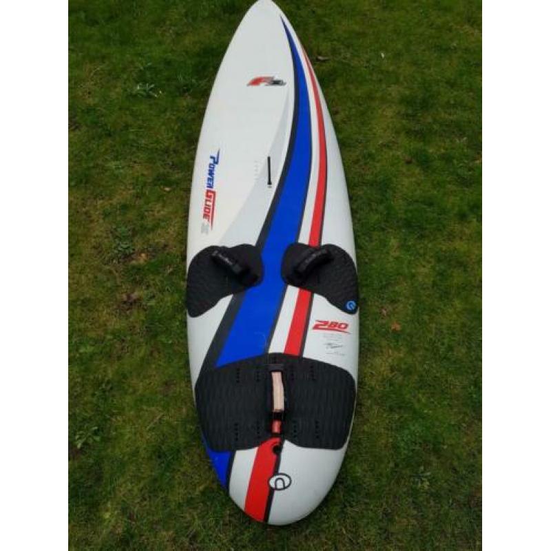 Surfset F2 Powerglide 140l met tuigage Neilpryde 7m2