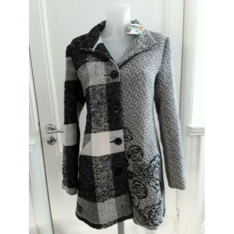 Desigual jas,colbert maat 42 nieuw met kaartjes