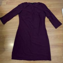La Dress jurk, model Linda in Maroon