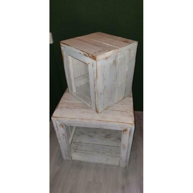 3 Tafels van steigerhout
