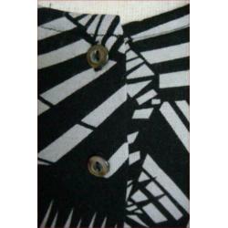 POOOLS zwart-witte tweens vest zgan maat 40 zgan