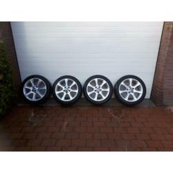 Banden 245-45-17 Bridgestone