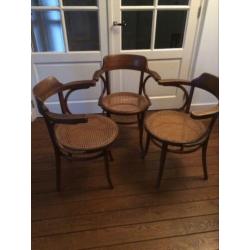 3 mooi geleefde armstoelen Thonet en Mundus