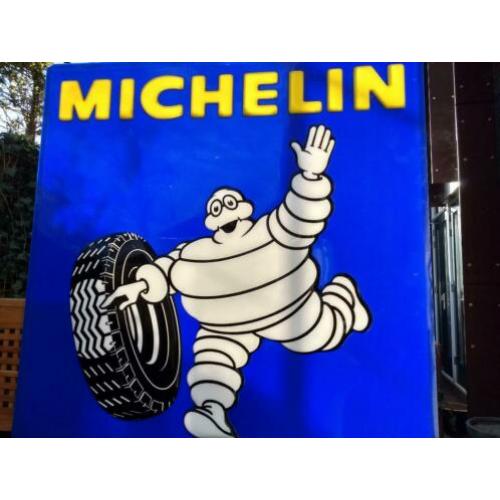 Michelin reclamebord 1m x 1 m