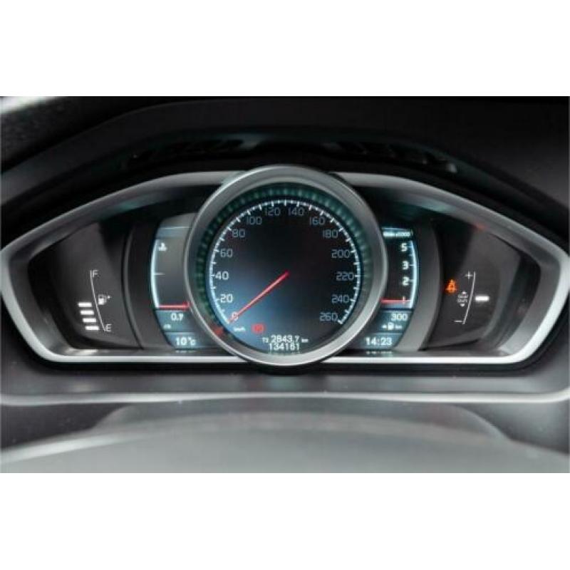 Volvo V40 D2 Summum - Dealer onderhouden (bj 2013)