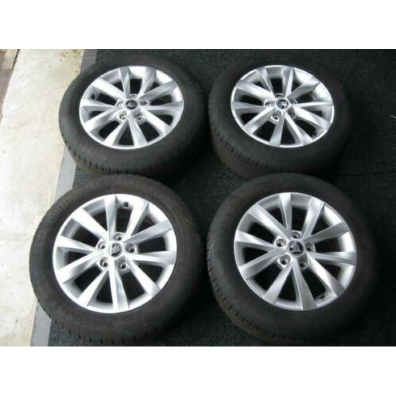 Orig. Skoda Octavia 16 inch velgen zomerbanden NIEUWSTAAT
