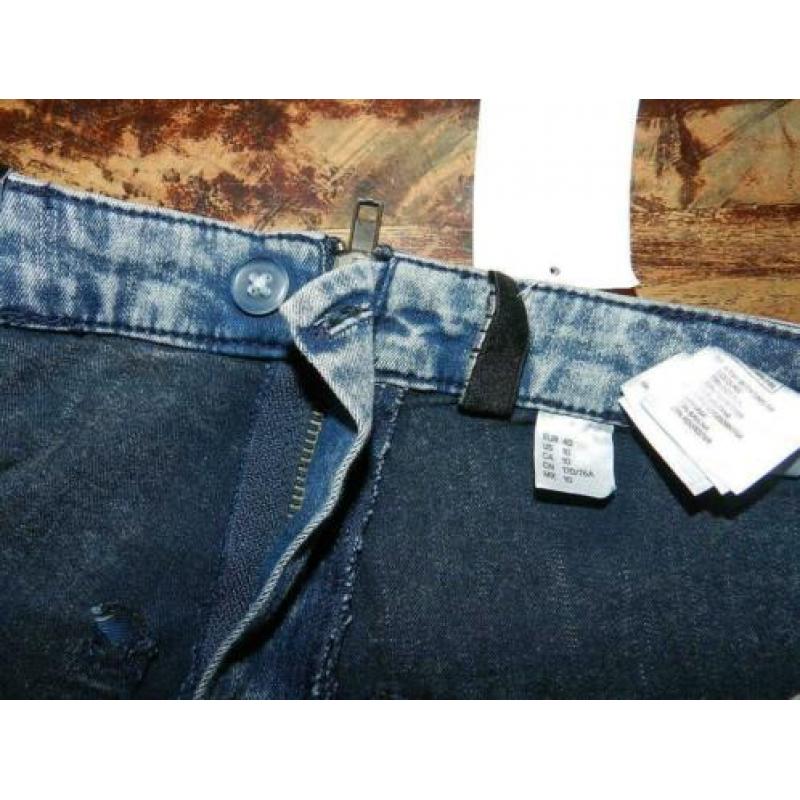 H&M spijkertregging met rits aan de achterzijde, maat 40.